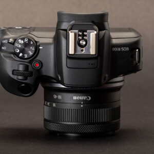 Canon Mirrorless Camera EOS R100 (RF-S18-45mm f/4.5-6.3 IS STM)